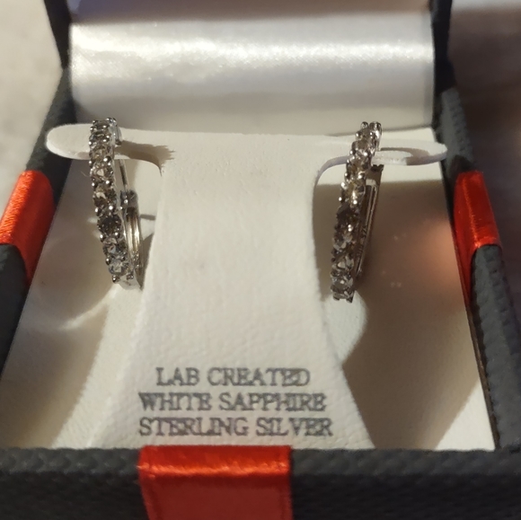 Jewelry - Picture 1 of 2